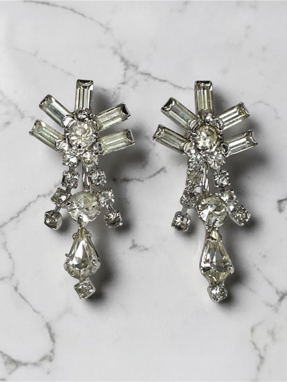 Vintage Platinum Clear Rhinestone Drop Dangle Screw Back Earrings